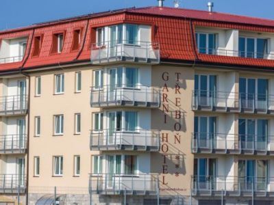 Garni Hotel Trebon Exterior photo