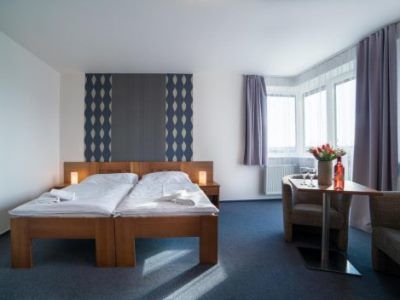Garni Hotel Trebon Exterior photo